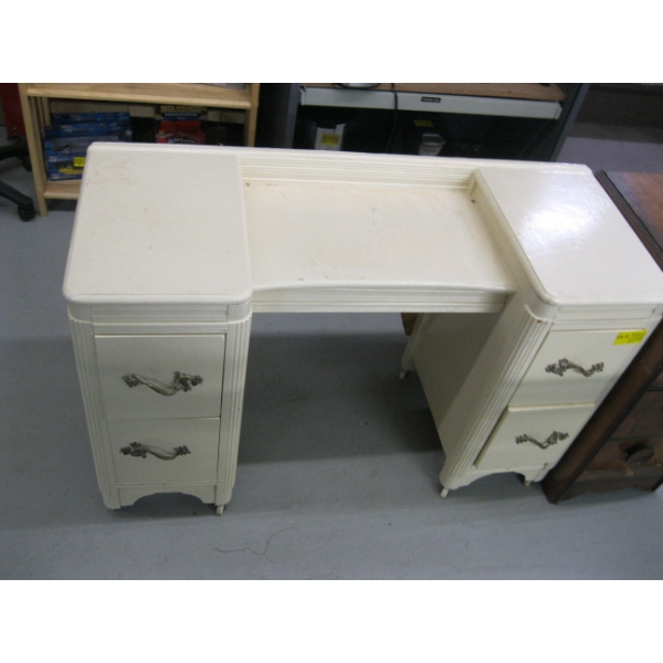 VANITY DRESSER/DESK