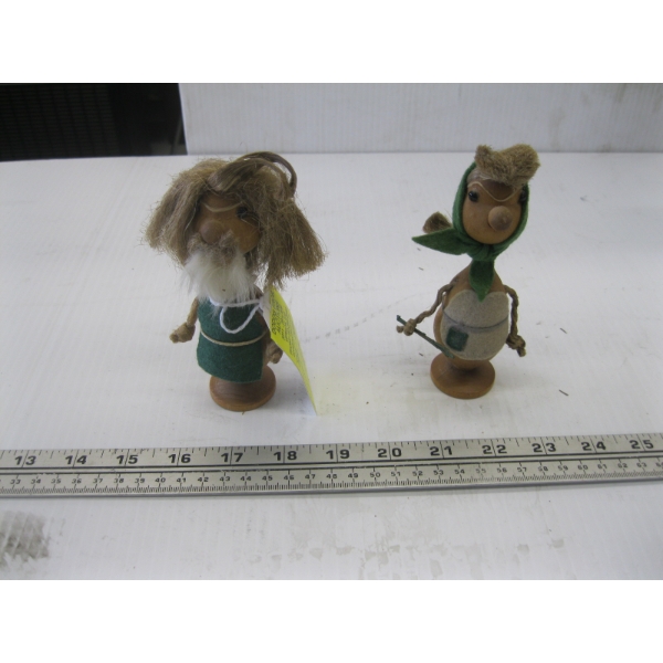 2 VINTAGE KREATIVECKE STONE AGE MCM PEOPLE