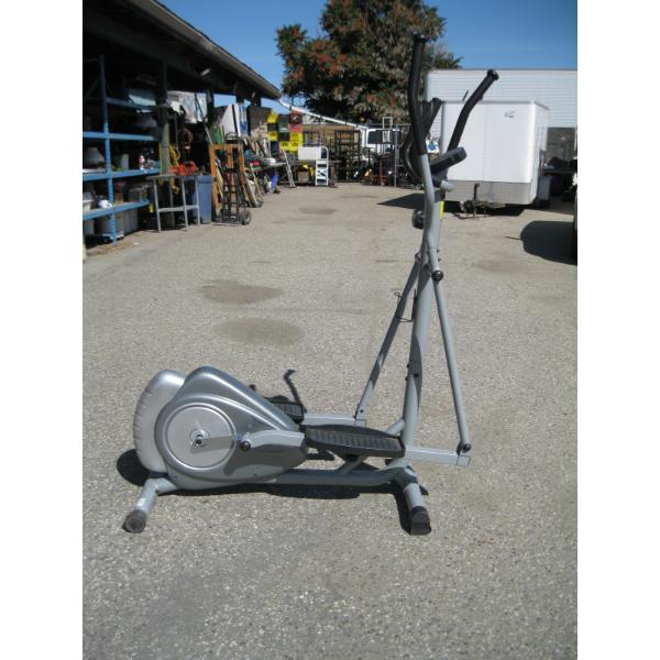 ELLIPTICAL TRAINER
