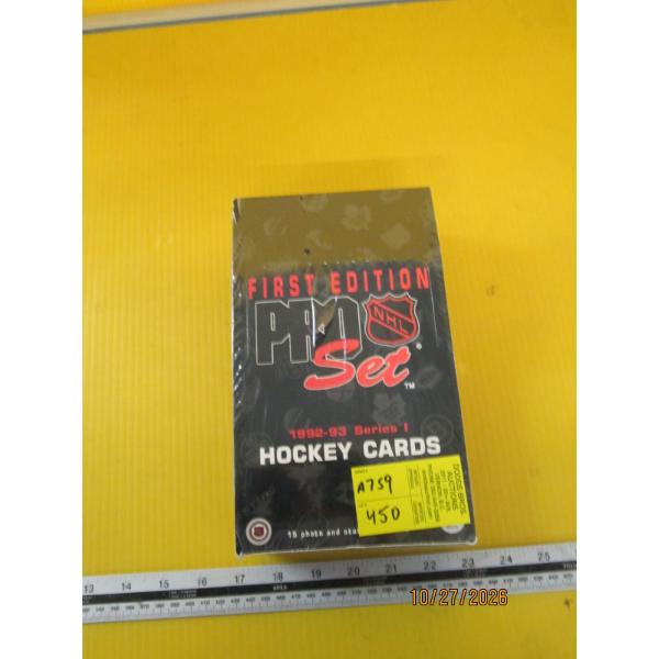 NEW UNOPENED BOX OF PRO SET FROM 1992-93 HOCKEY CARDS