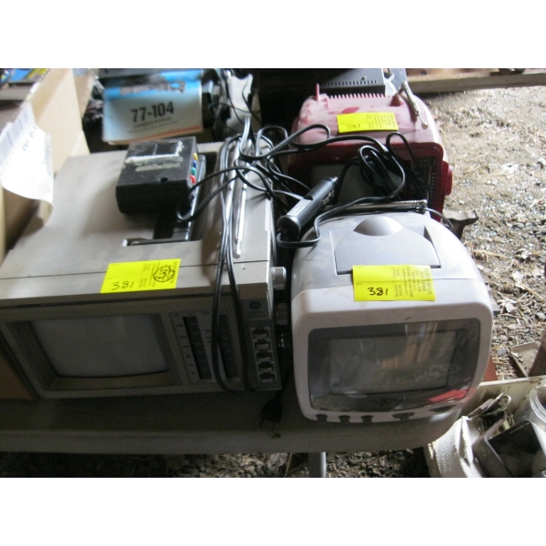 3 VINTAGE MINI TVs