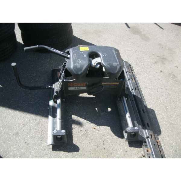 5TH WHEEL HITCH - REMOVABLE ONE W/BARS