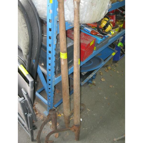 2 PVs W/HANDLES & 1 WITHOUT