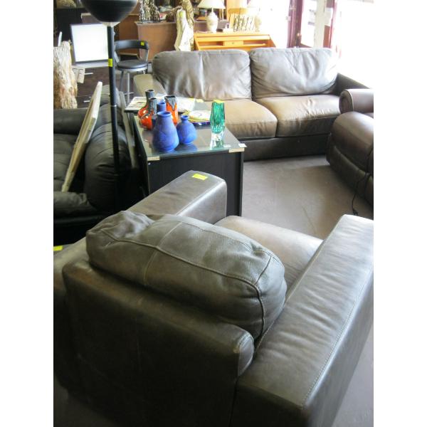 ITALIAN LEATHER COUCH & CHAIR