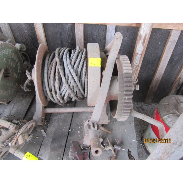 HEAVY DUTY HANDWINCH W/HANDLE