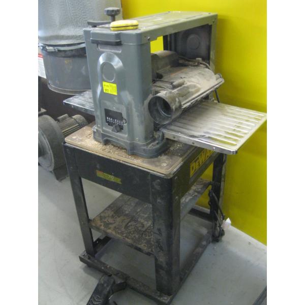 MAGNUM INDUSTRIAL TABLE TOP THICKNESS PLANER ON STAND
