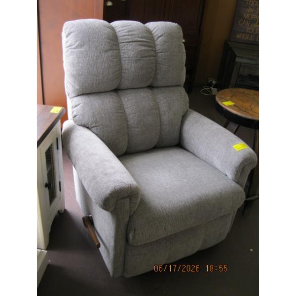LAZY BOY RECLINER - FROM SMOKER'S HOME