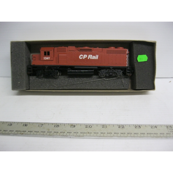 CP RAIL HO LOCOMOTIVE