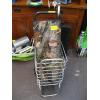 Image 3 : 2 FOLDING CARTS, WINDOW SCREEN & CANE