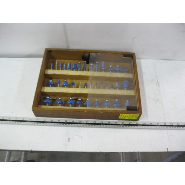 ROUTER BIT SET