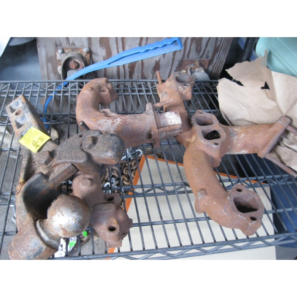 PINTLE RECEIVER HITCH & 2 EXHAUST MANIFOLDS