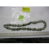 Image 2 : VINTAGE GREEN STONE NECKLACE
