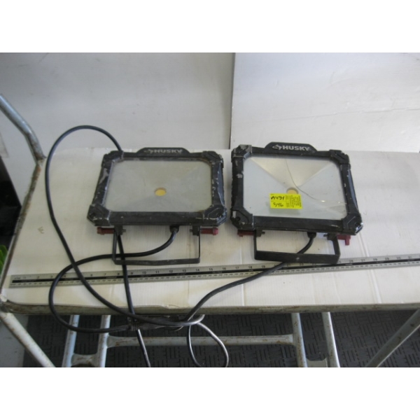 2 LED WORK LIGHTS