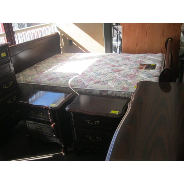 COMPLETE BEDROOM SUITE INCL. BOX SPRING & MATTRESS
