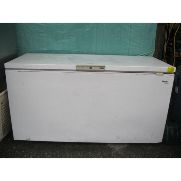 LG. WOODS CHEST FREEZER