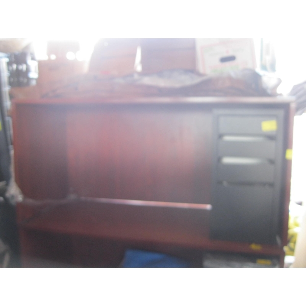 SINGLE PEDESTAL DESK W/4 DRAWER CABINET