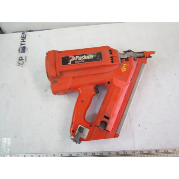 PASLODE AIR IMPULSE GUN NAILER