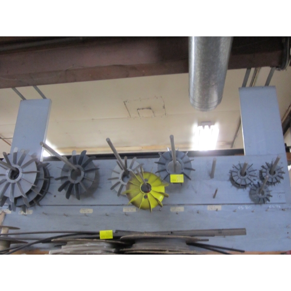 DIFFERENT SIZE FANS W/PINK CENTER PLATES