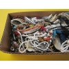 Image 3 : FLAT OF COSTUME JEWELLERY