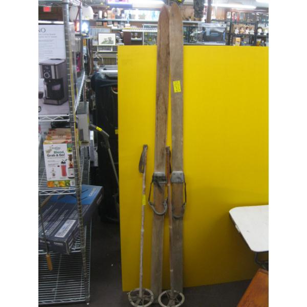 VINTAGE SET OF WOODEN DOWNHILL SKIS & POLES