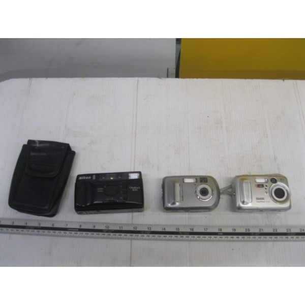 3 CAMERAS