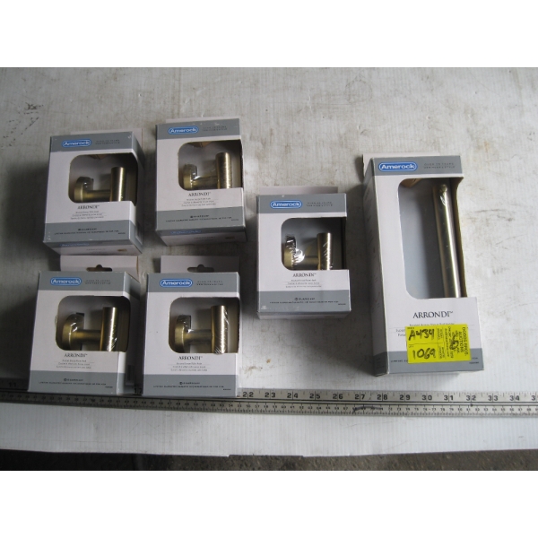 5 NEW BRUSHED BRONZE ROW HOOKS & BRUSHED BRONZE TISSUE ROLL HOLDER