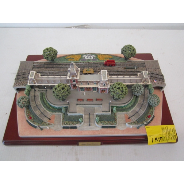 DISNEYLAND "MAIN STREET USA" OLSZEWSKI MODEL: TRAIN STATION