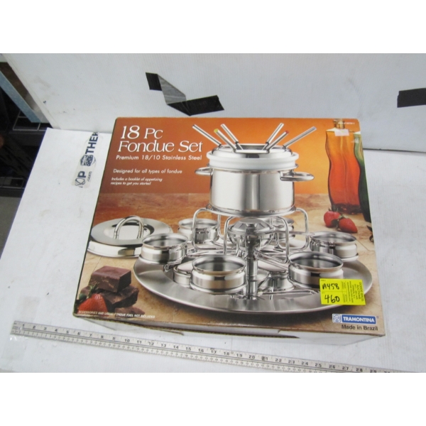 18 PIECE STAINLESS STEEL FONDUE SET - NEW IN BOX
