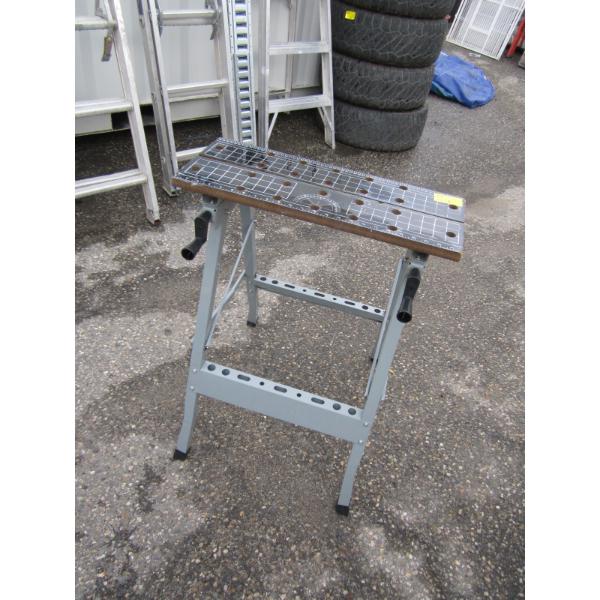 FOLDING WORKBENCH