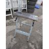 Image 1 : FOLDING WORKBENCH