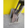 Image 2 : BUNDLE OF ASST. GARDEN TOOLS