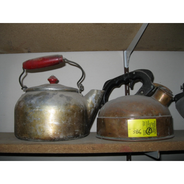 2 VINTAGE KETTLES