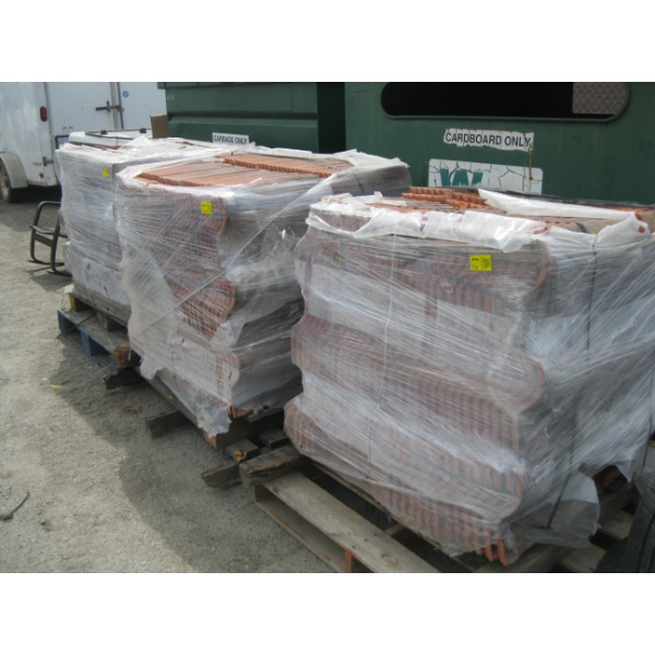 3 PALLETS OF CERAMIC ROOFING TILES