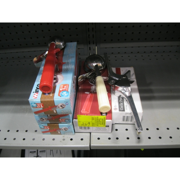 1/3 CAPACITY SCOOPS, GARLIC PRESS, ETC.