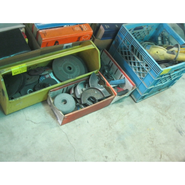 BASKET OF MISC. POWERFIST ANGLE GRINDERS - 4 - & LOT OF ASST. GRINDING DISCS, WIRE BRUSHES, ETC.