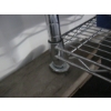 Image 4 : 6 SHELF METRO RACK W/EXTRA SHELF - 1 WHEEL BROKEN