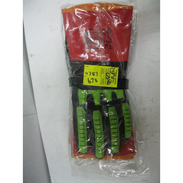 3 PAIR OF SZ 9 GLOVES