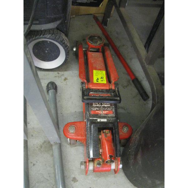 MOTOMASTER HYDRAULIC FLOORJACK