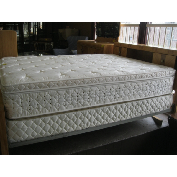 DOUBLE BOX SPRING & MATTRESS