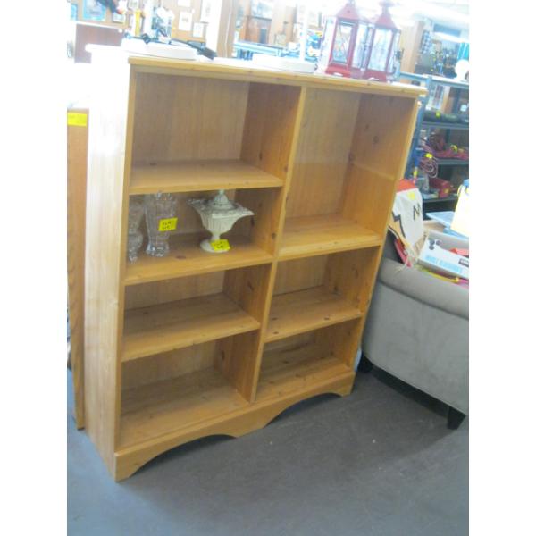 PINE SHELF UNIT