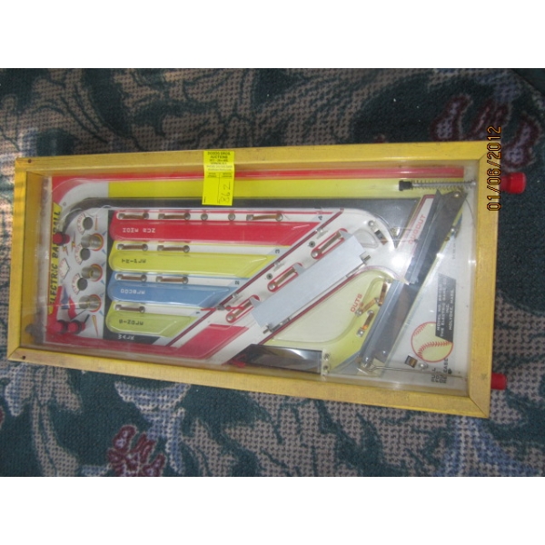 VINTAGE ELECTRIC BASEBALL GAME