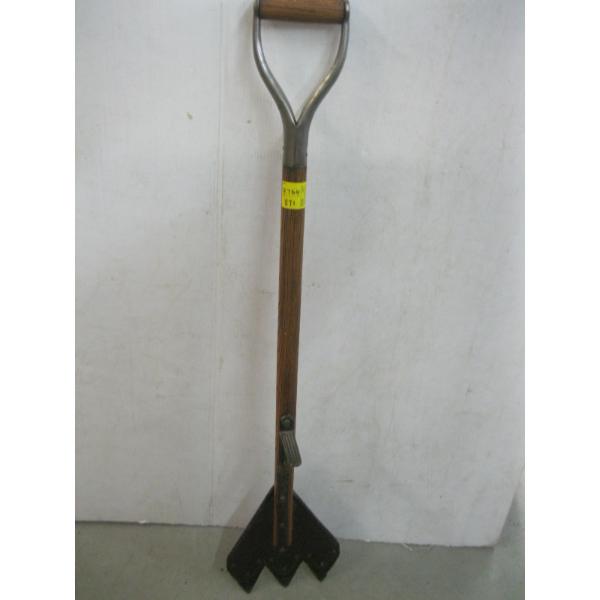 ANTIQUE HAY CUTTER