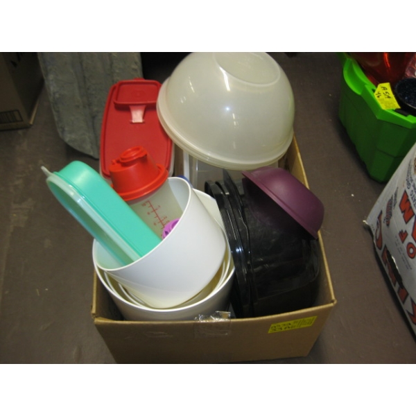 MISC. TUPPERWARE CONTAINERS