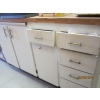 Image 3 : ARBORITE TOP COUNTER W/DRAWERS & CUPBOARD