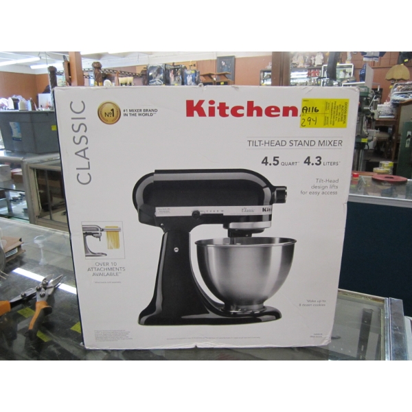 NEW IN BOX KITCHEN AID MIXER - ONYX BLACK - CLASSIC