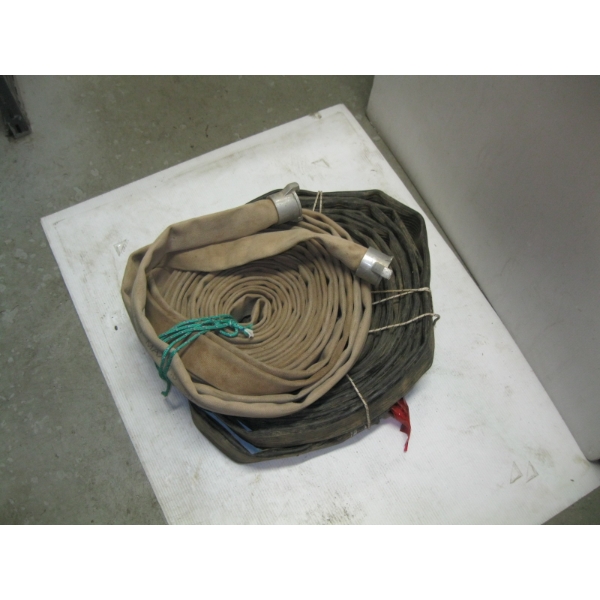2 PUMP HOSES