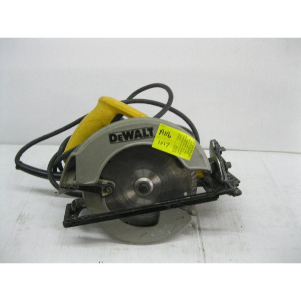 DEWALT CORDED CIRCULAR SAW