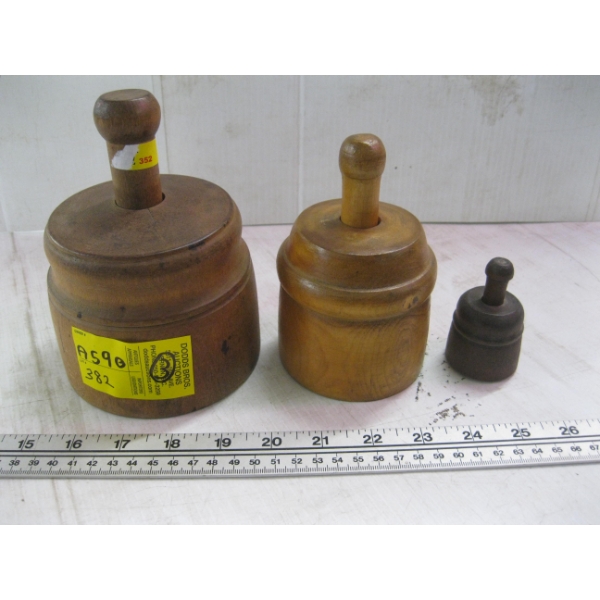 3 ROUND BUTTER MOLDS