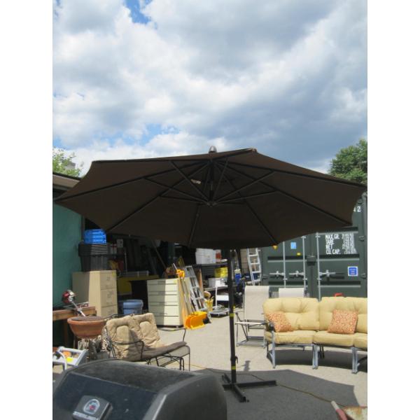 CANTILEVER PATIO UMBRELLA