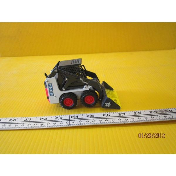 DIECAST BOBCAT LOADER